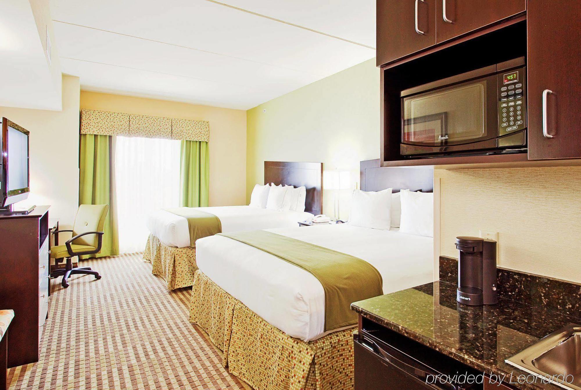 Hotel Express & Knoxville-clinton By Ihg Clinton