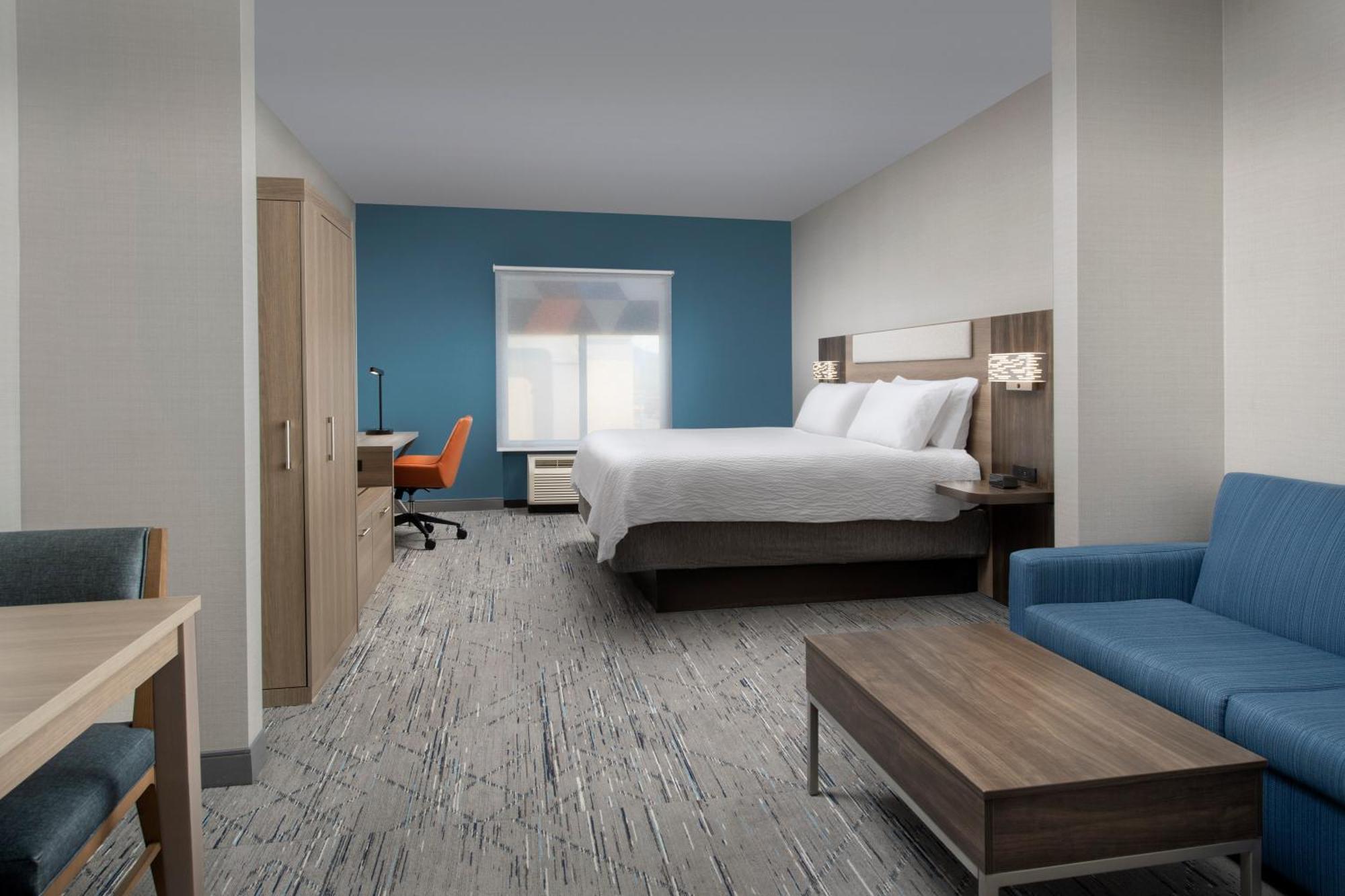 Express & Knoxville-clinton By Ihg 2* Clinton