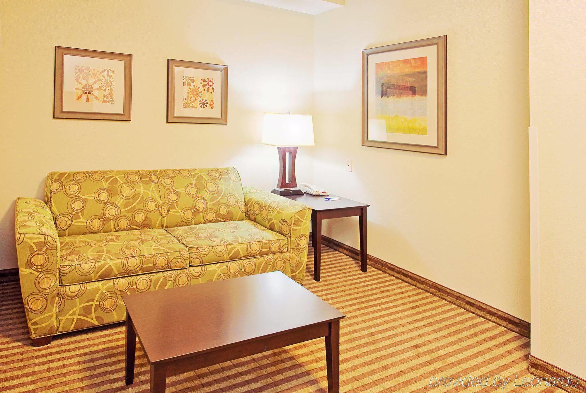 Hotel Express & Knoxville-clinton By Ihg Clinton